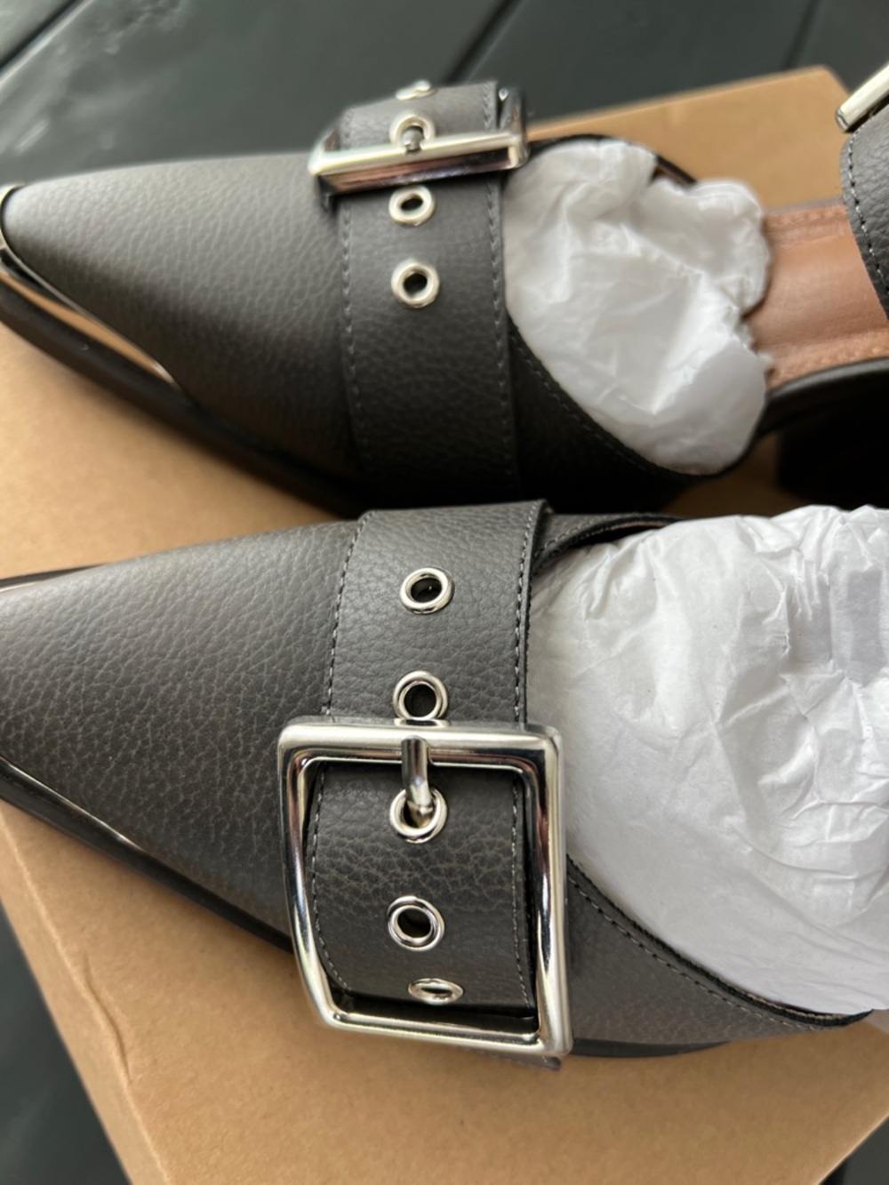 NEW Miracle Miles Hendrix Heels - Picture 5 of 13